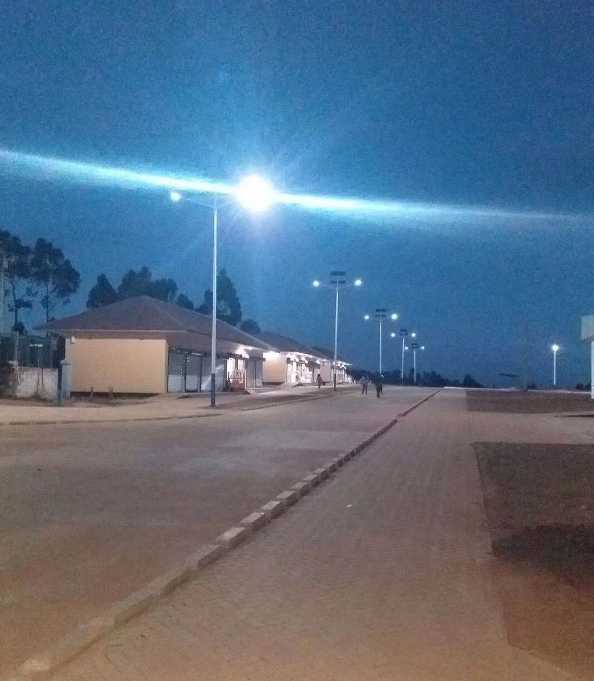 余庆县非洲科特迪瓦太阳能路灯工程
